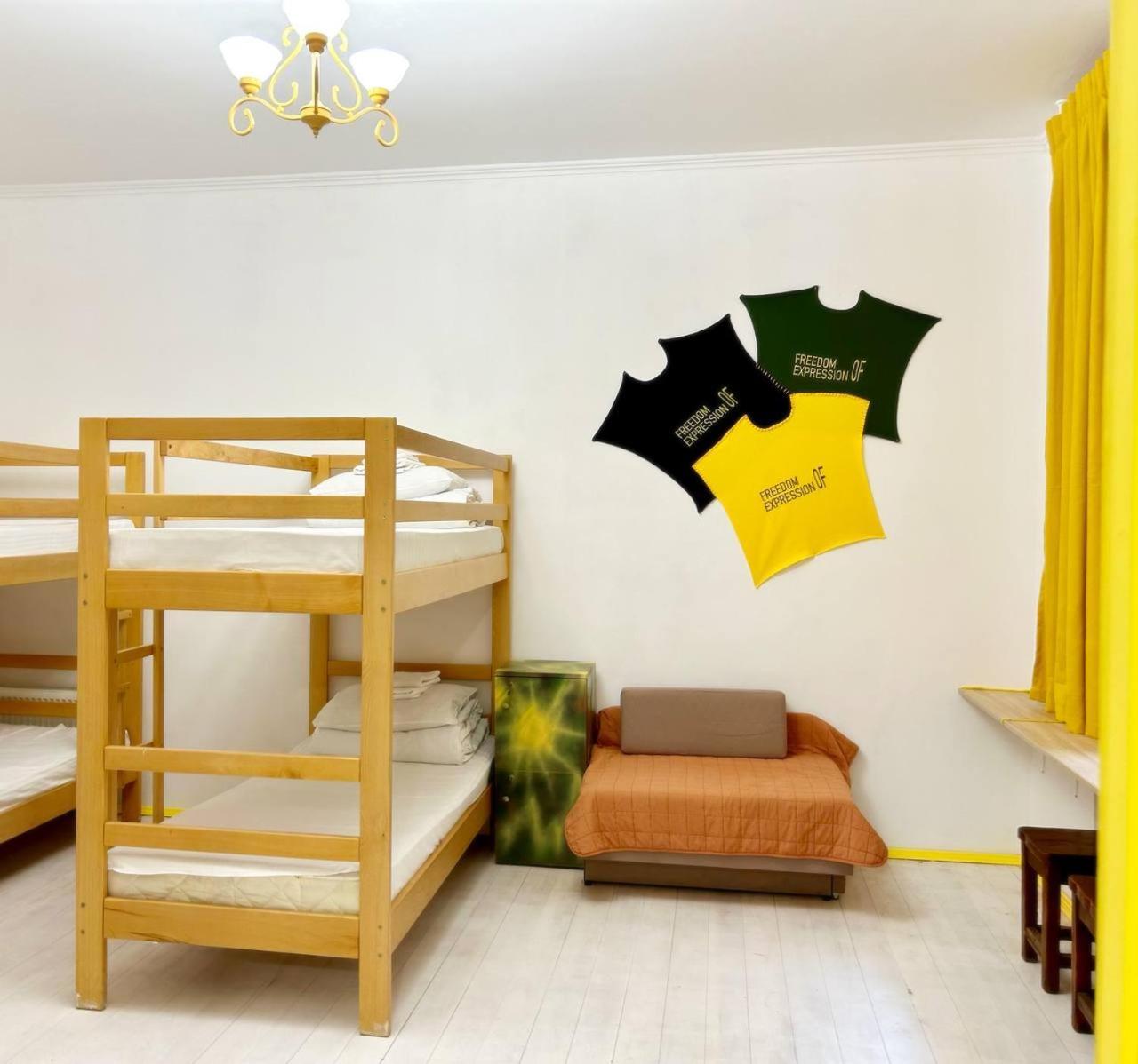 Hostel Europe-U Lwów Zewnętrze zdjęcie