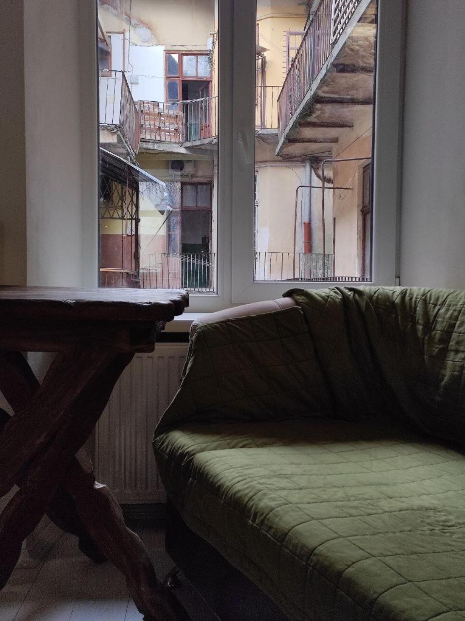 Hostel Europe-U Lwów Zewnętrze zdjęcie