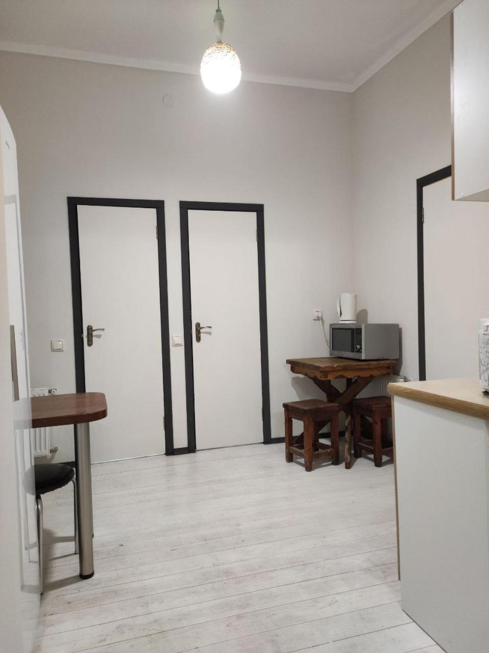 Hostel Europe-U Lwów Zewnętrze zdjęcie