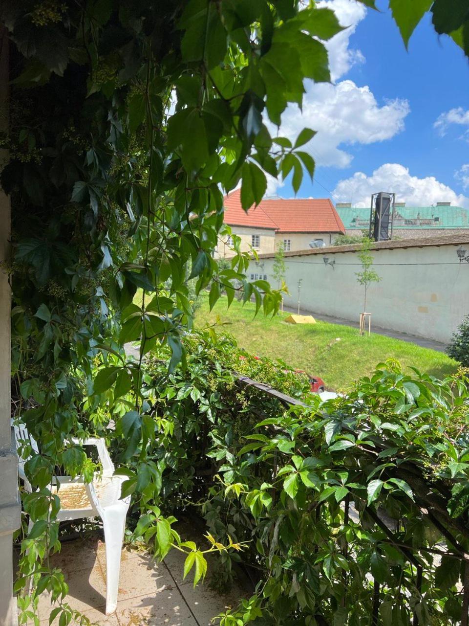 Hostel Europe-U Lwów Zewnętrze zdjęcie